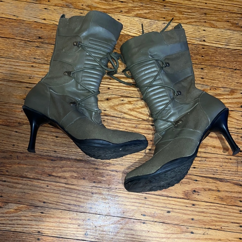 CA Collection by Carrini Athletic Lace up olive green heels boots